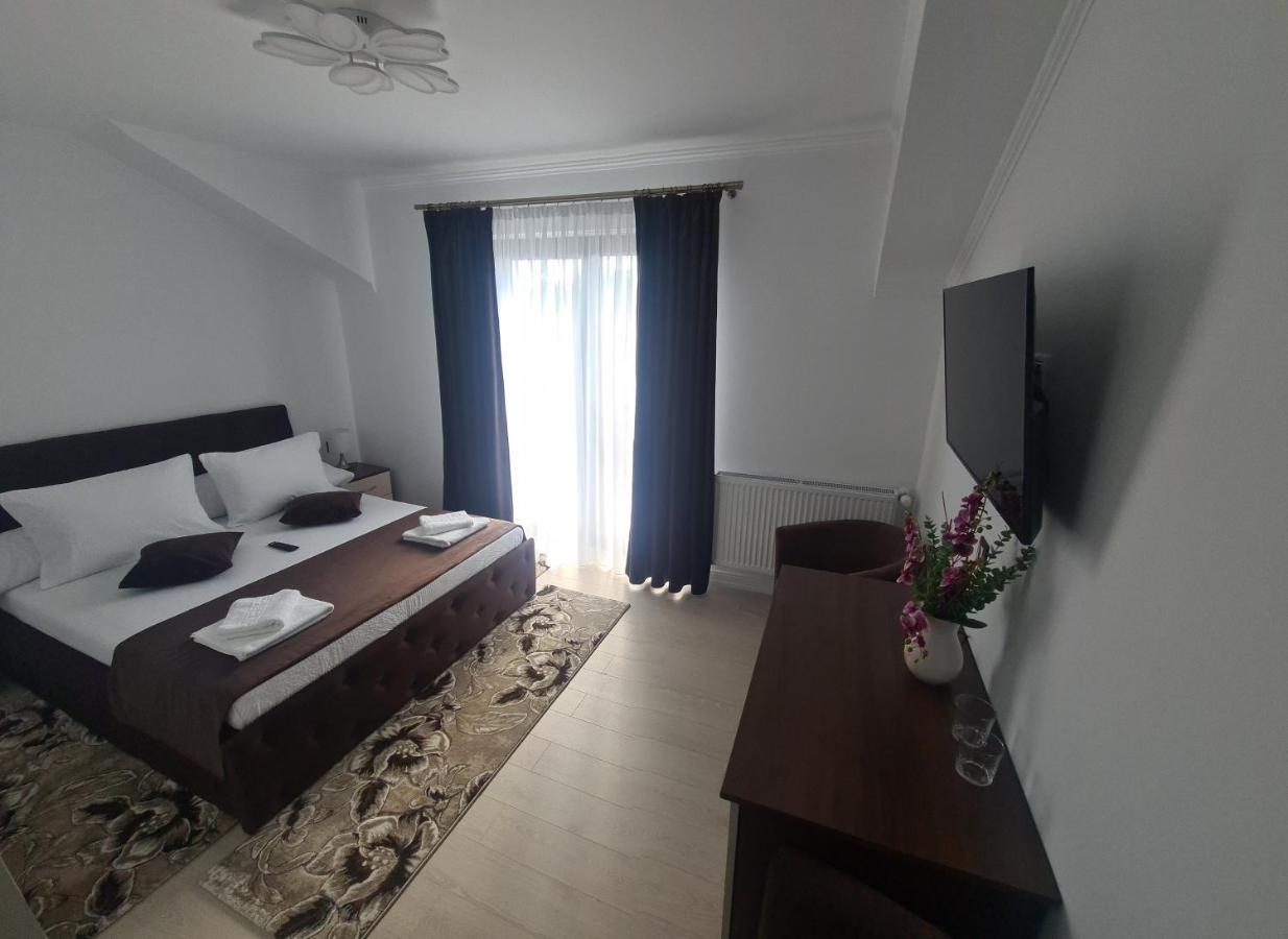 Pensiunea GOLD Wellness&Spa Chiscau Exterior foto